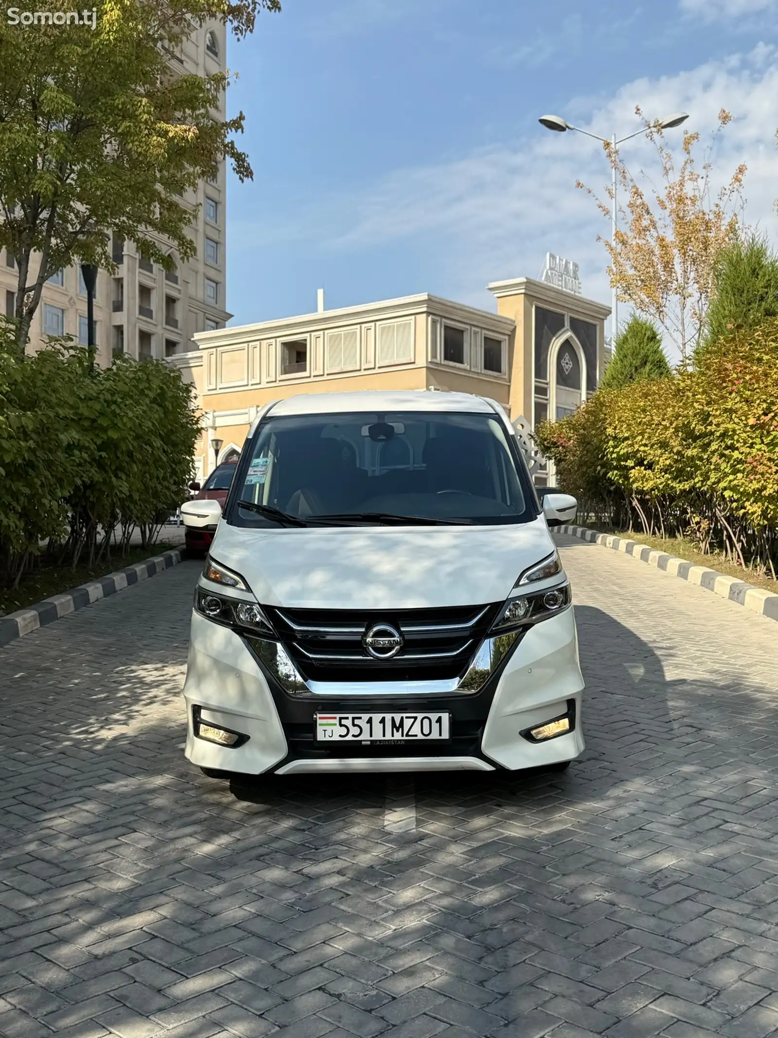 Nissan Serena, 2017-1