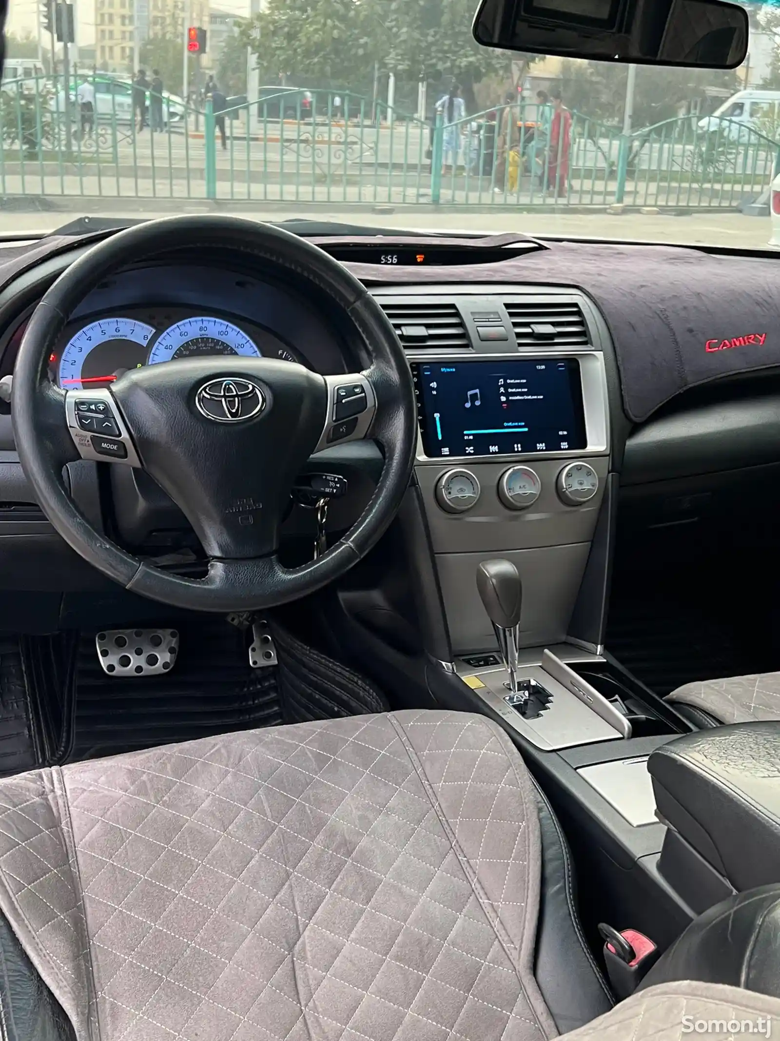 Toyota Camry, 2010-8