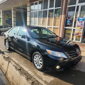 Toyota Camry, 2011