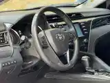 Toyota Camry, 2018-9