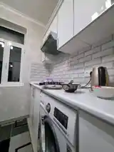 3-комн. квартира, 2 этаж, 90 м², улица Д.Шарипова (Пушкина)-2