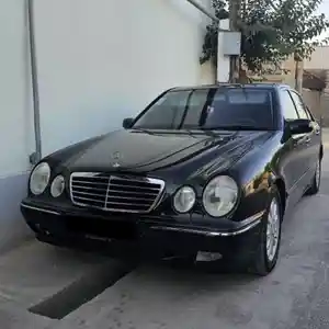 Mercedes-Benz E class, 2000