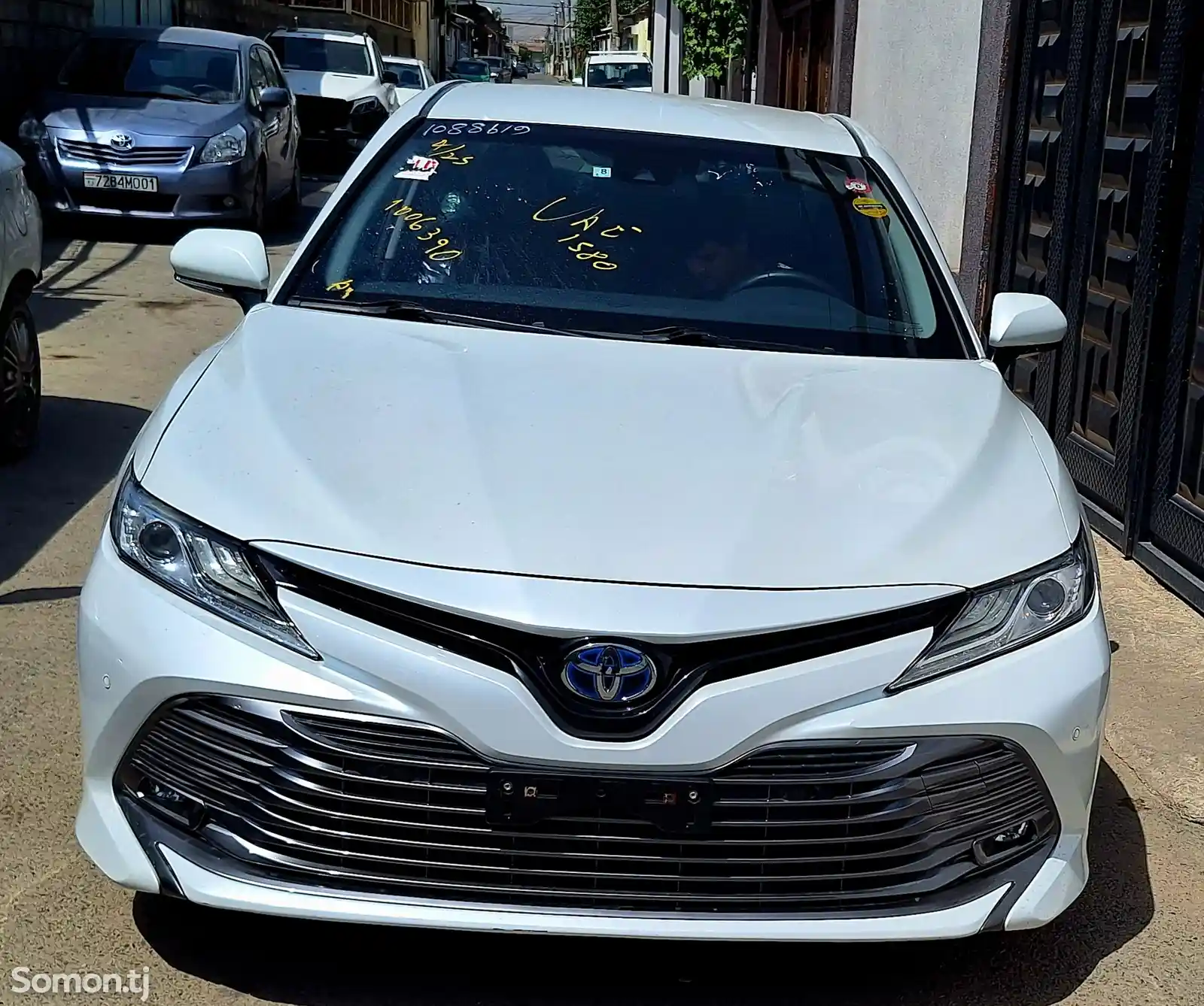 Toyota Camry, 2017-1