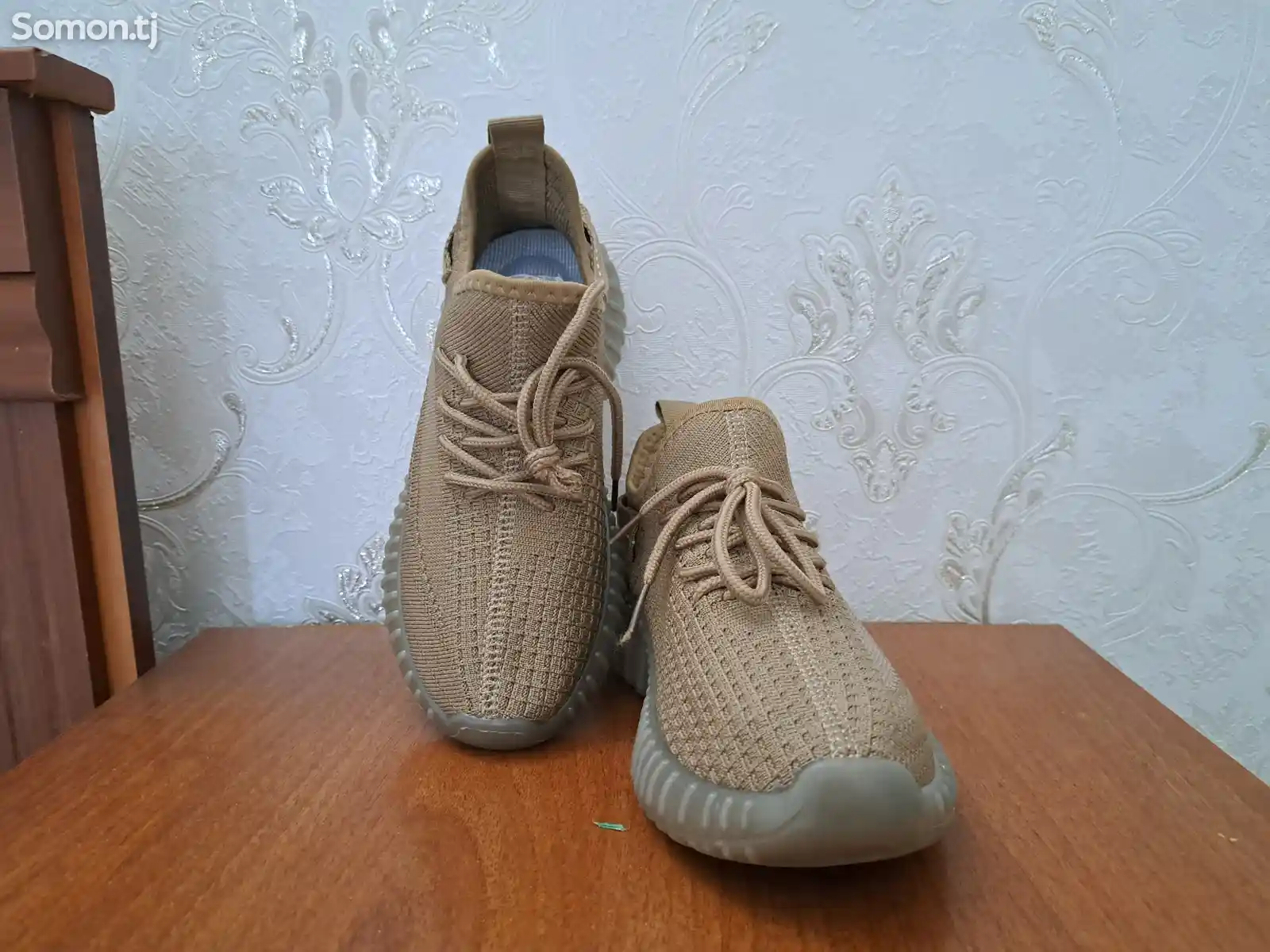 Кроссовки Yeezy-2