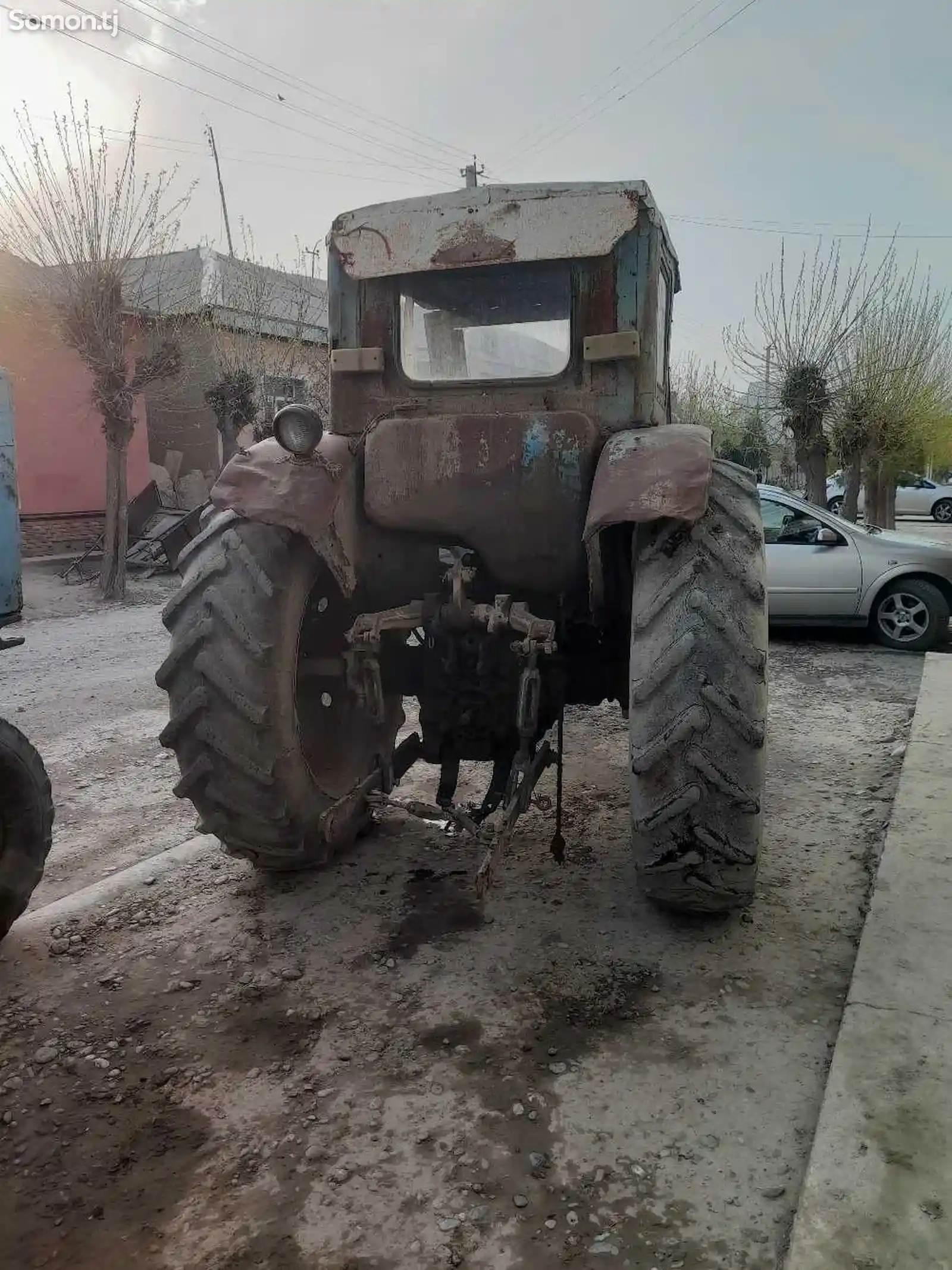 Трактор мтз 50-3
