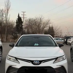 Toyota Camry, 2018