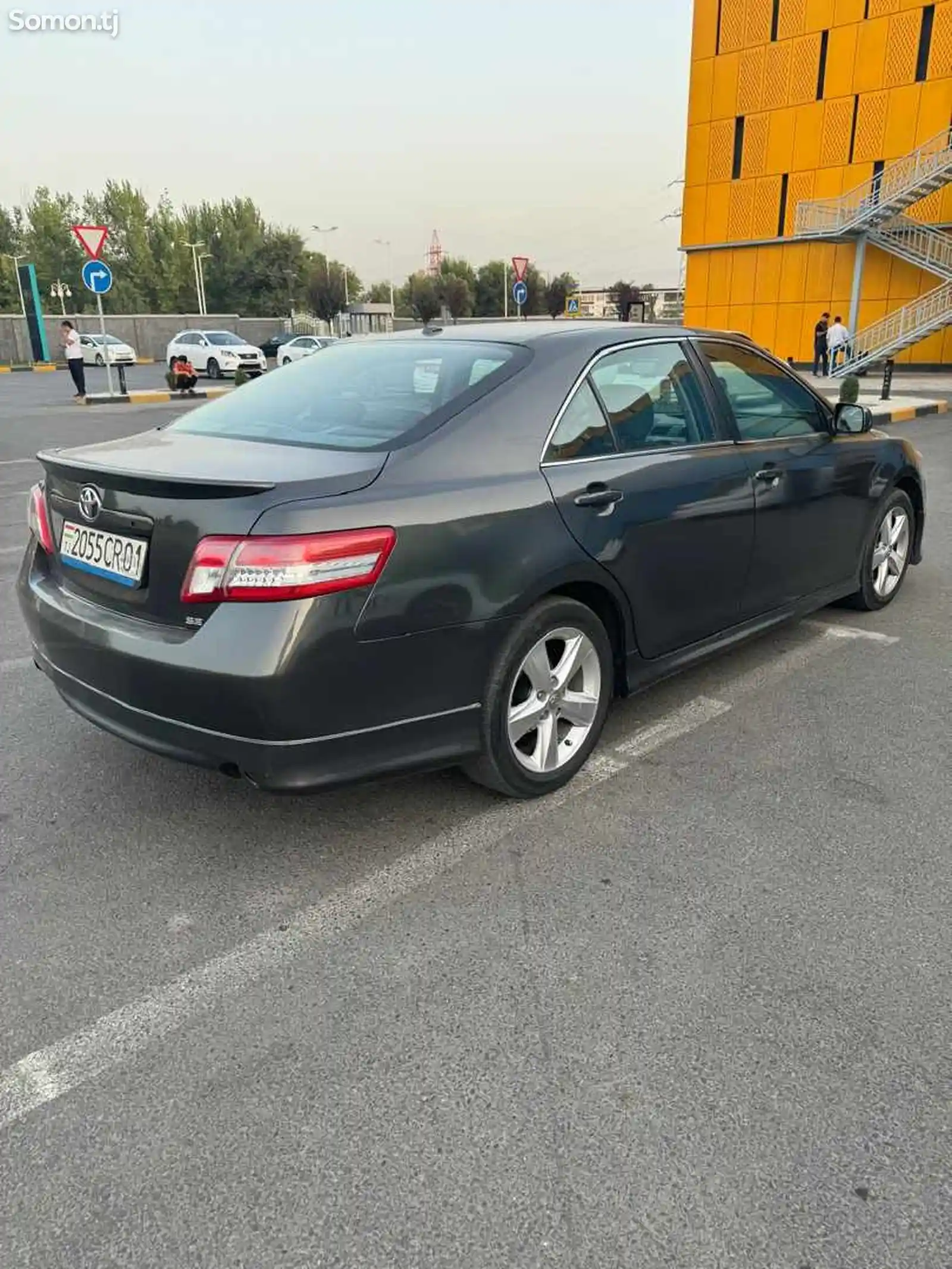 Toyota Camry, 2010-6