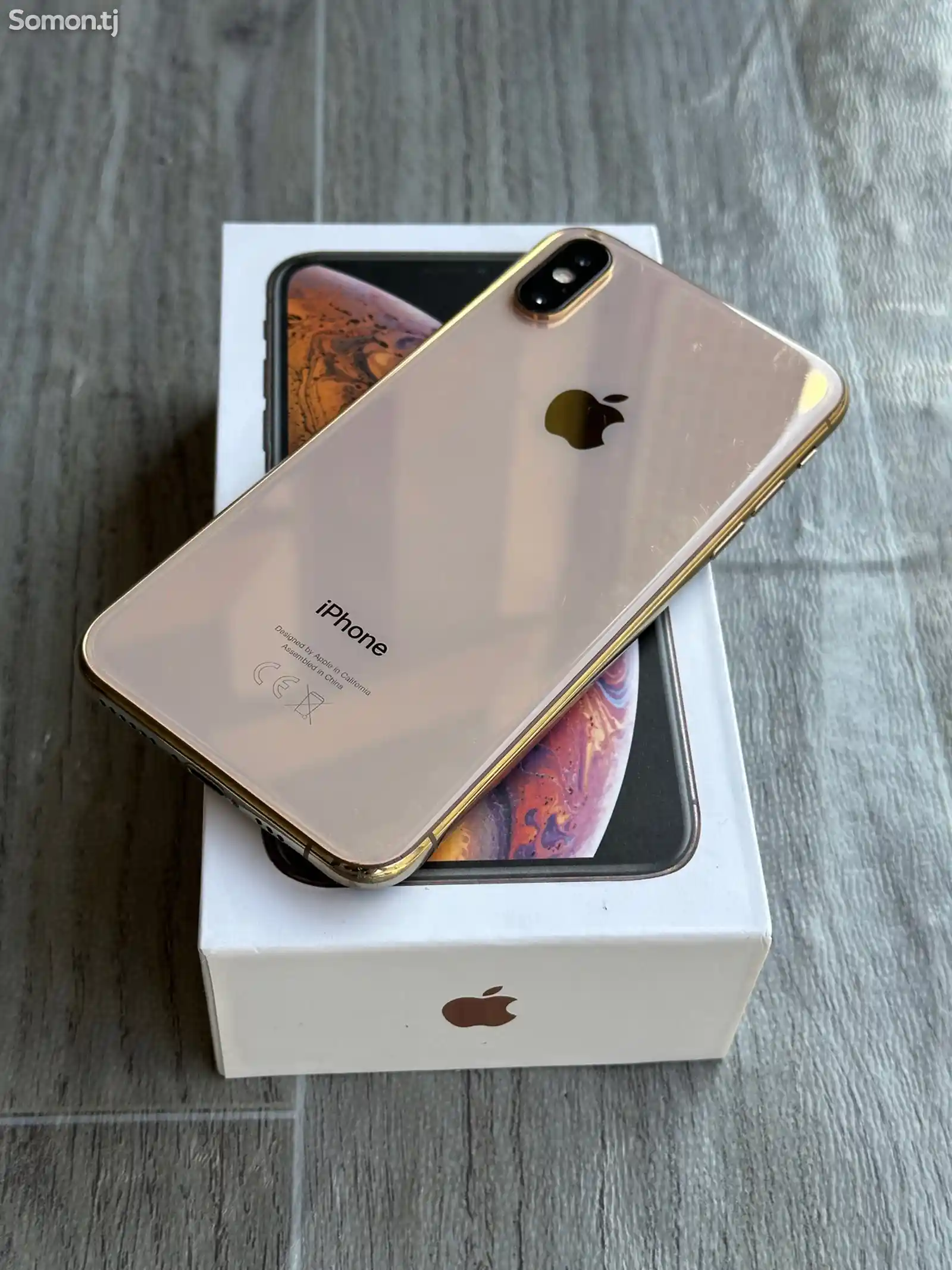 Apple iPhone Xs, 64 gb, Gold-1