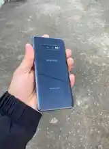 Samsung Galaxy S10+-2