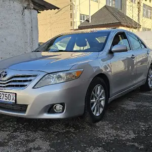 Toyota Camry, 2011