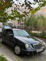 Mercedes-Benz E class, 2000-4