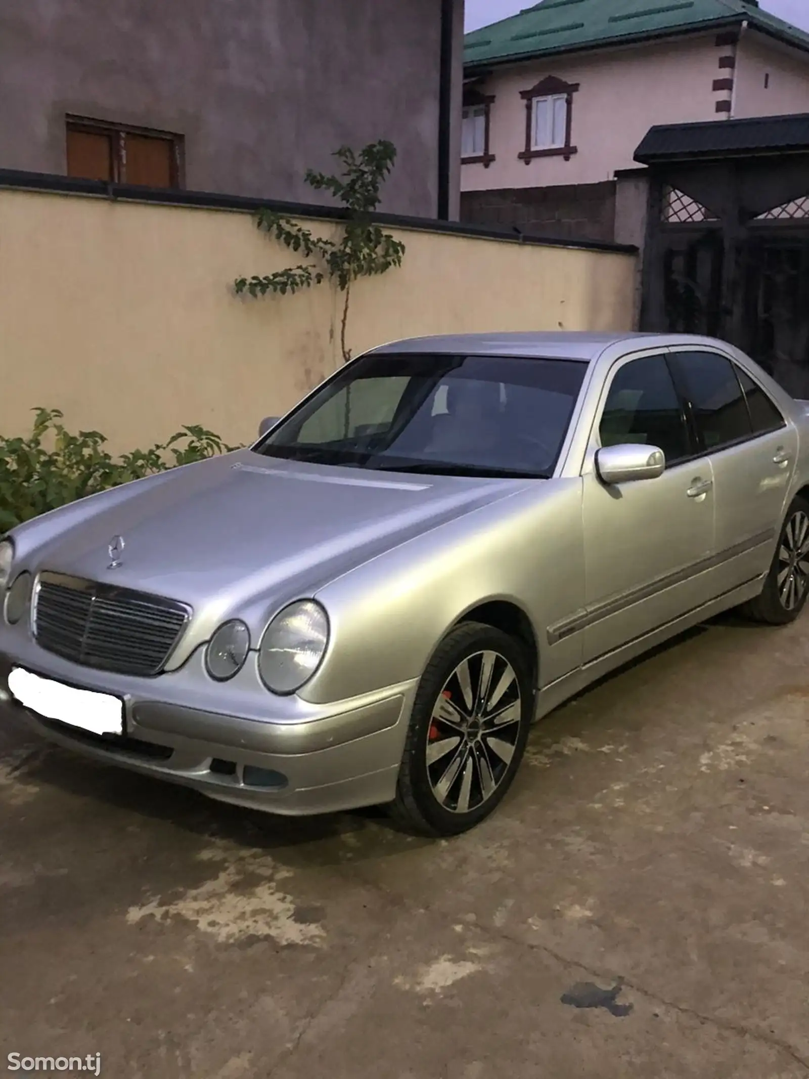 Mercedes-Benz E class, 2000-1