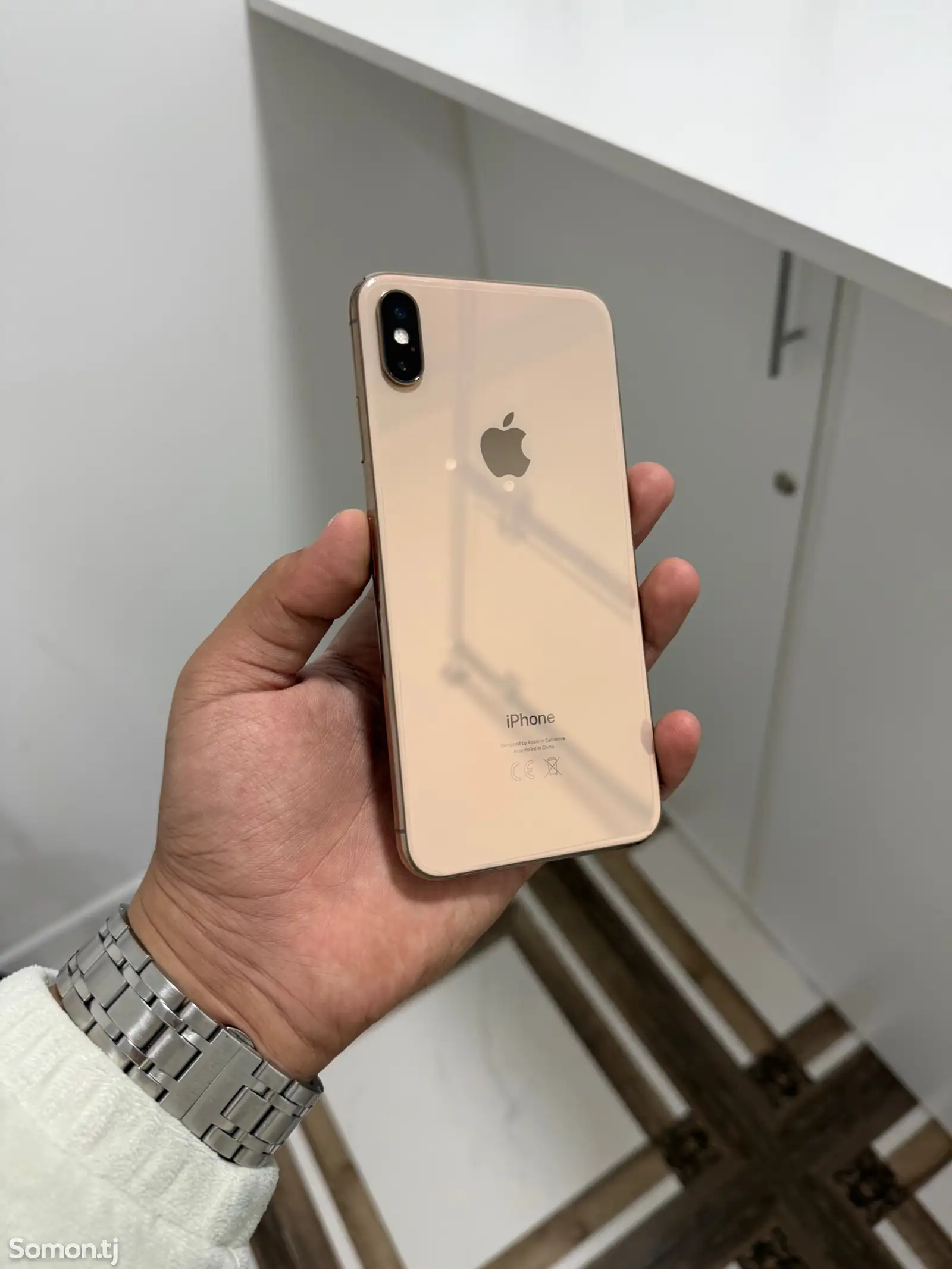 Apple iPhone Xs Max, 64 gb, Gold-1