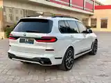 BMW X7, 2023-4