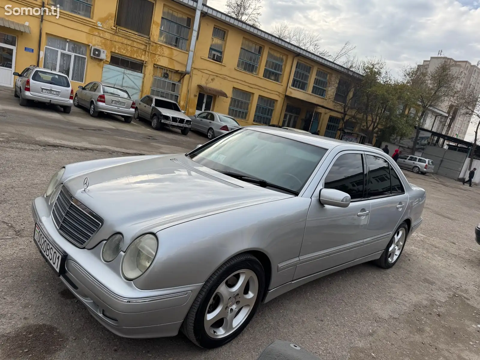 Mercedes-Benz E class, 2000-1