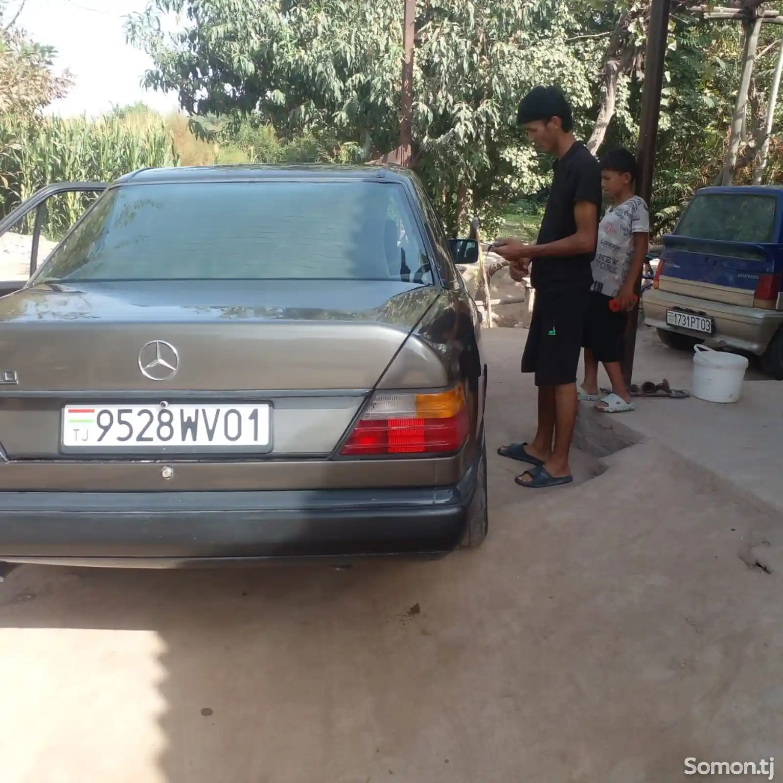 Mercedes-Benz W124, 1987-2