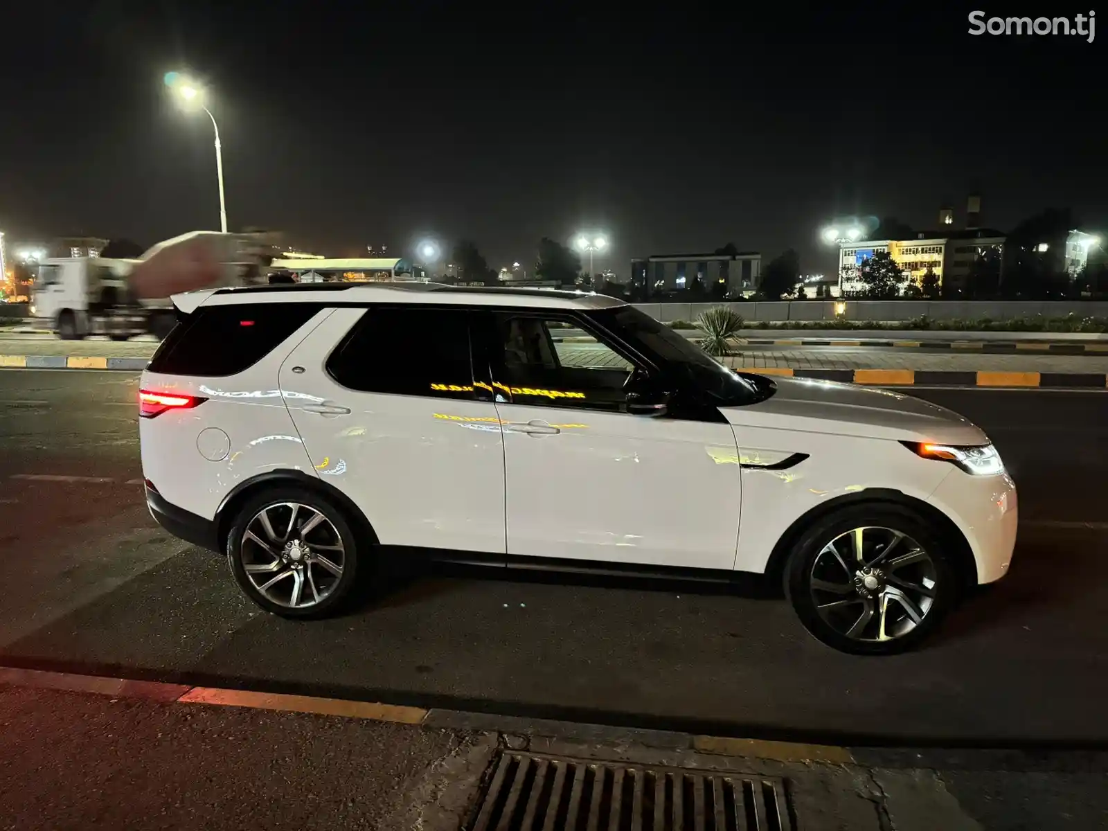 Land Rover Discovery, 2018-13