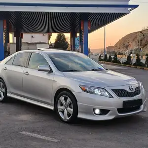 Toyota Camry, 2011