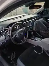 Toyota Camry, 2019-5