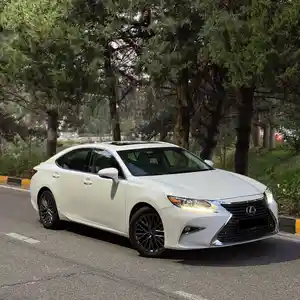 Lexus ES series, 2013