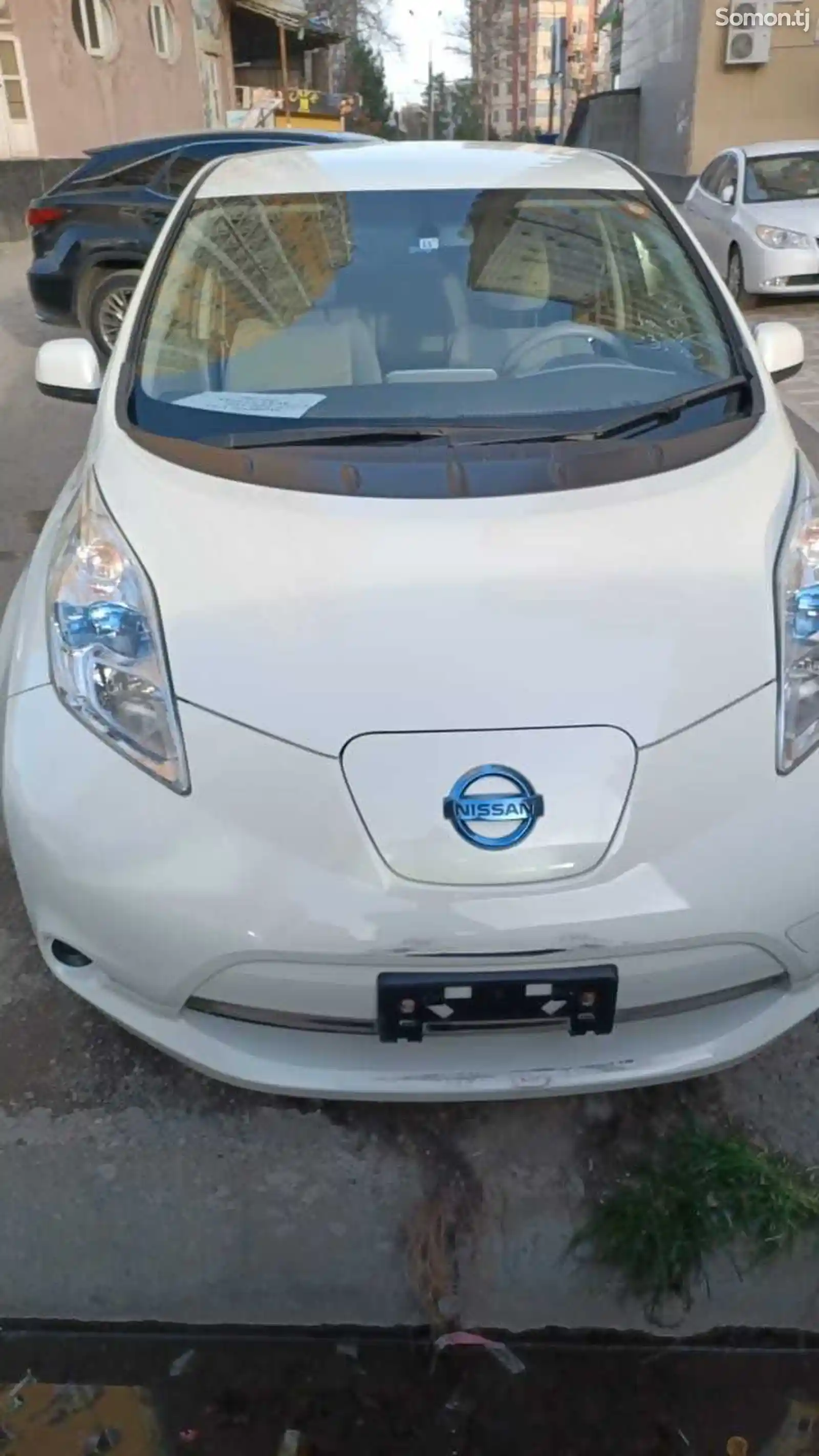 Nissan Leaf, 2011-1