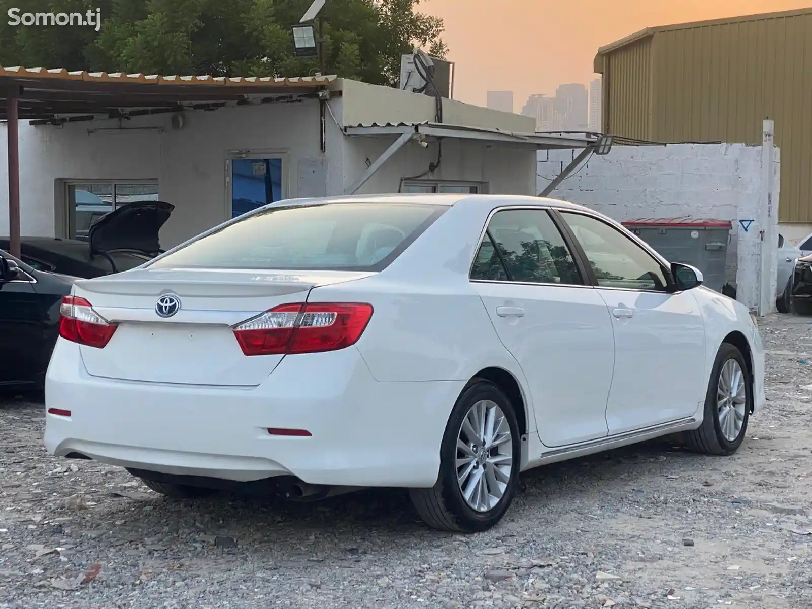 Toyota Camry, 2015-3