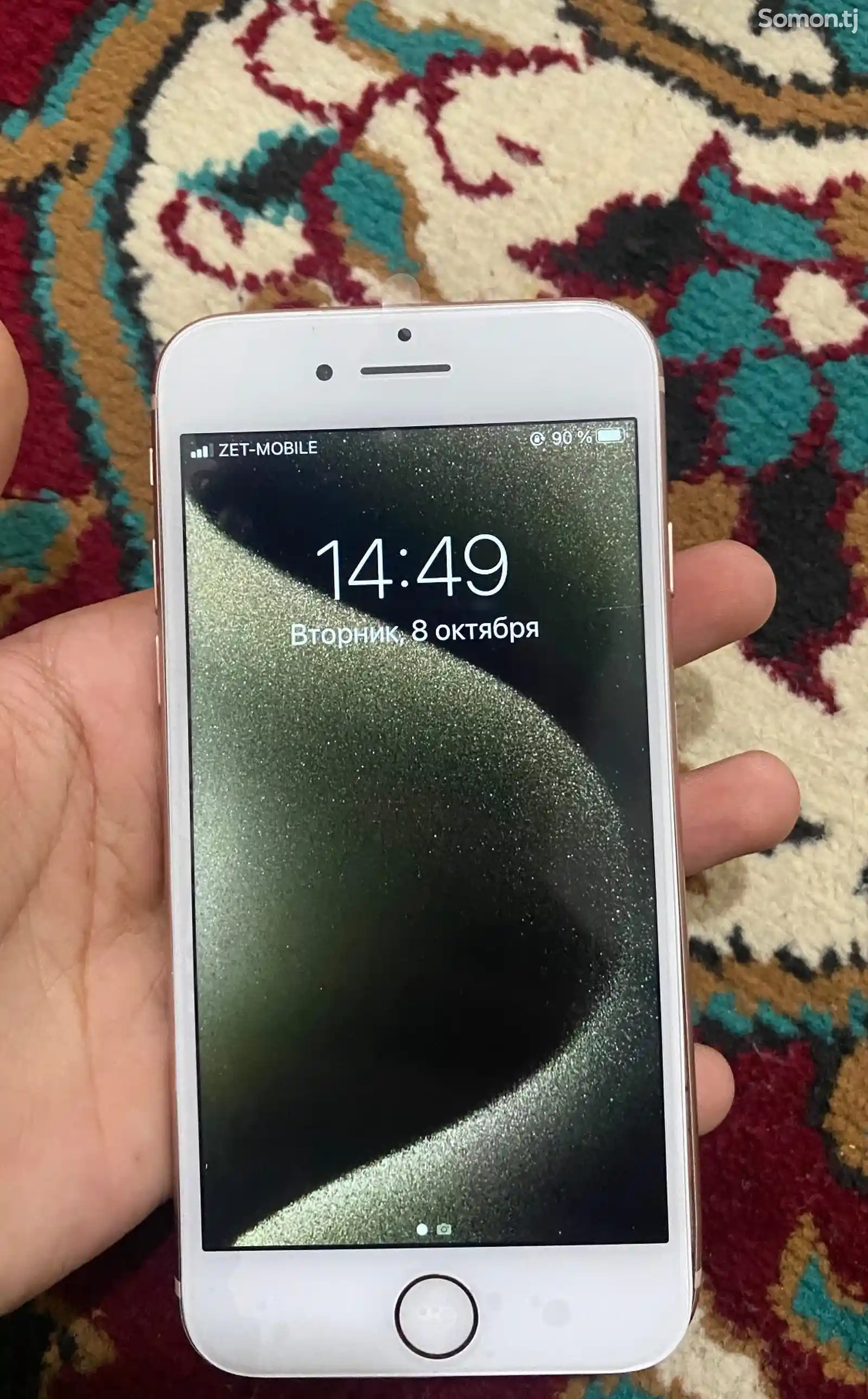 Apple iPhone 8, 64 gb, Gold-1