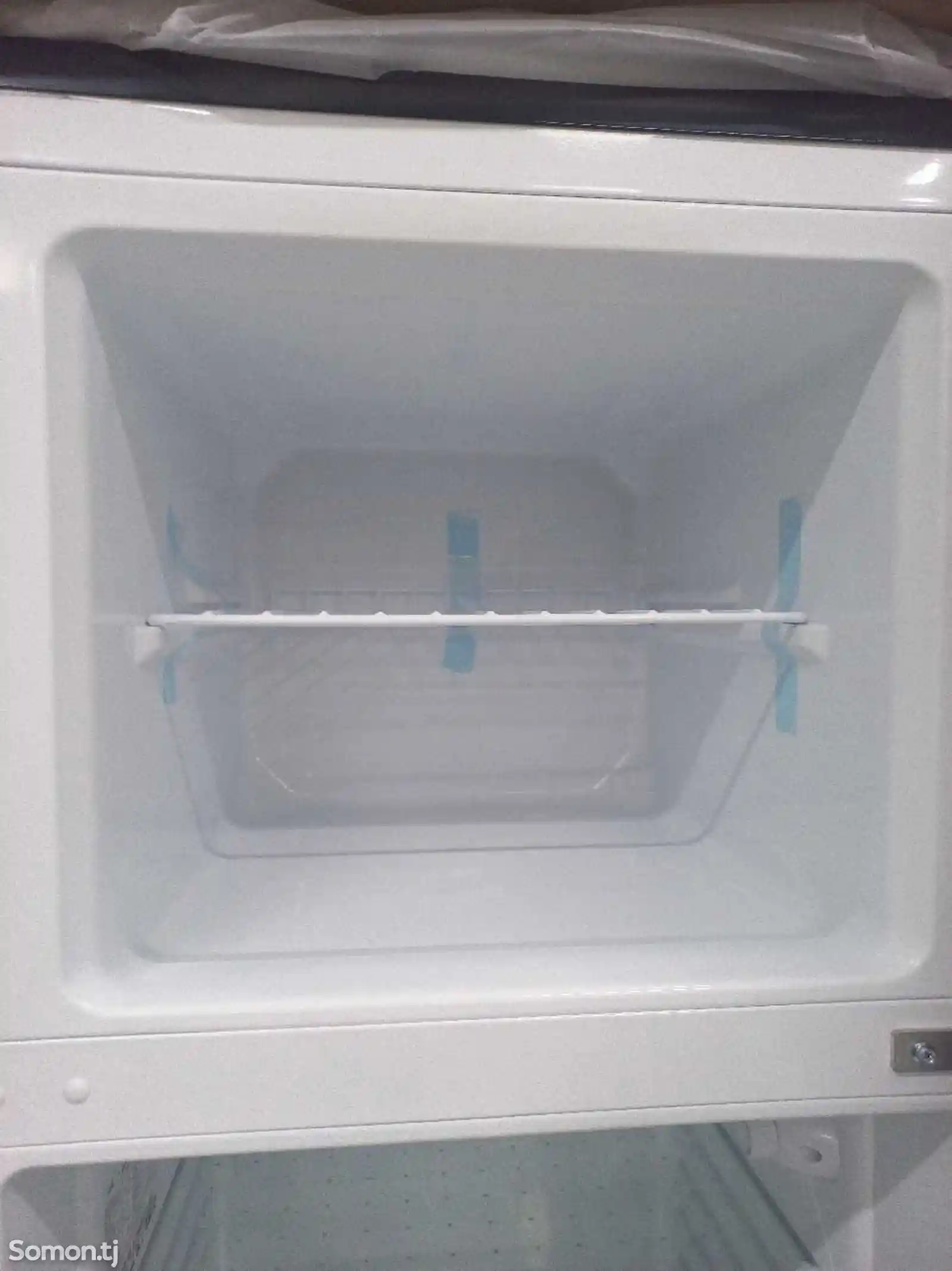 Холодильник Artel HD 341-4