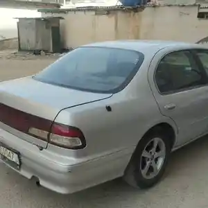 Nissan Cefiro, 1996