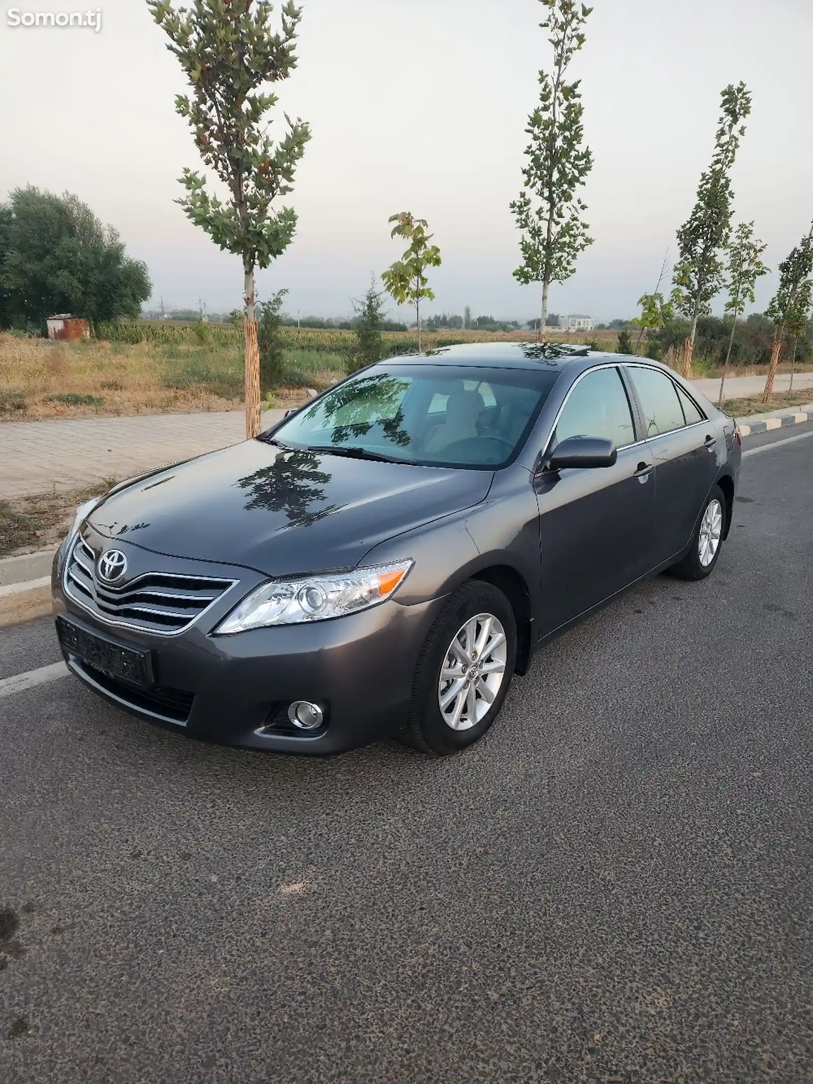 Toyota Camry, 2011-1