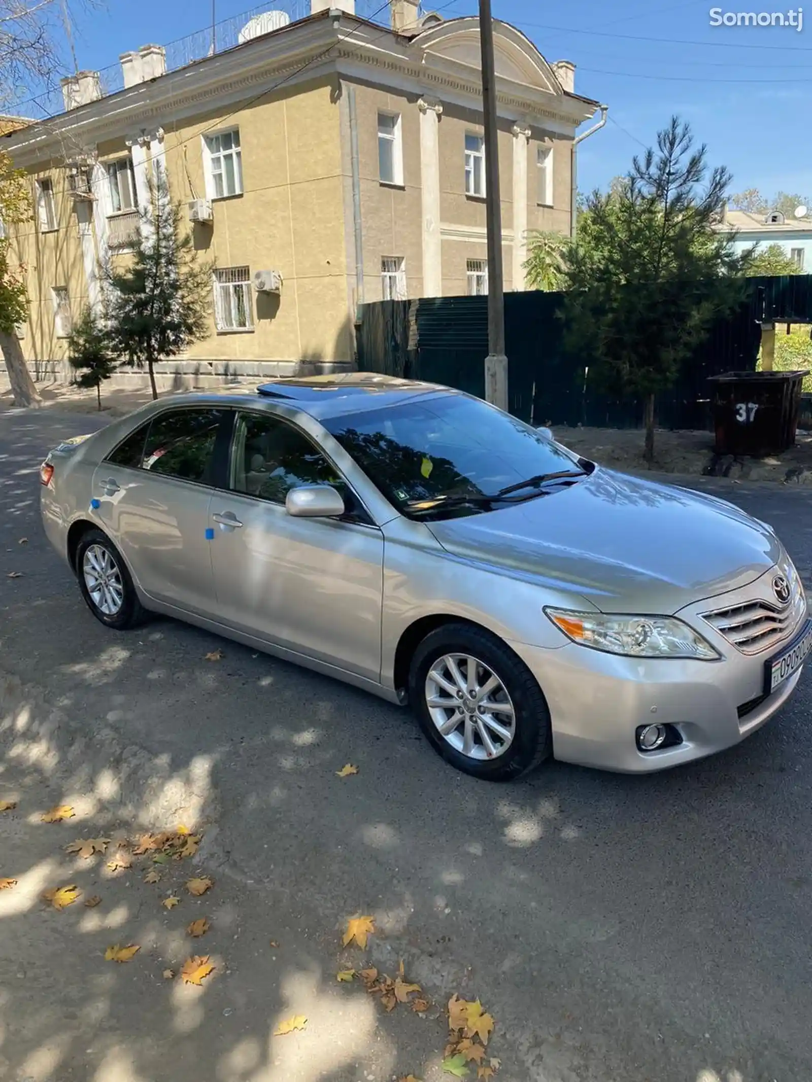 Toyota Camry, 2010-1