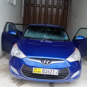 Hyundai Veloster, 2011