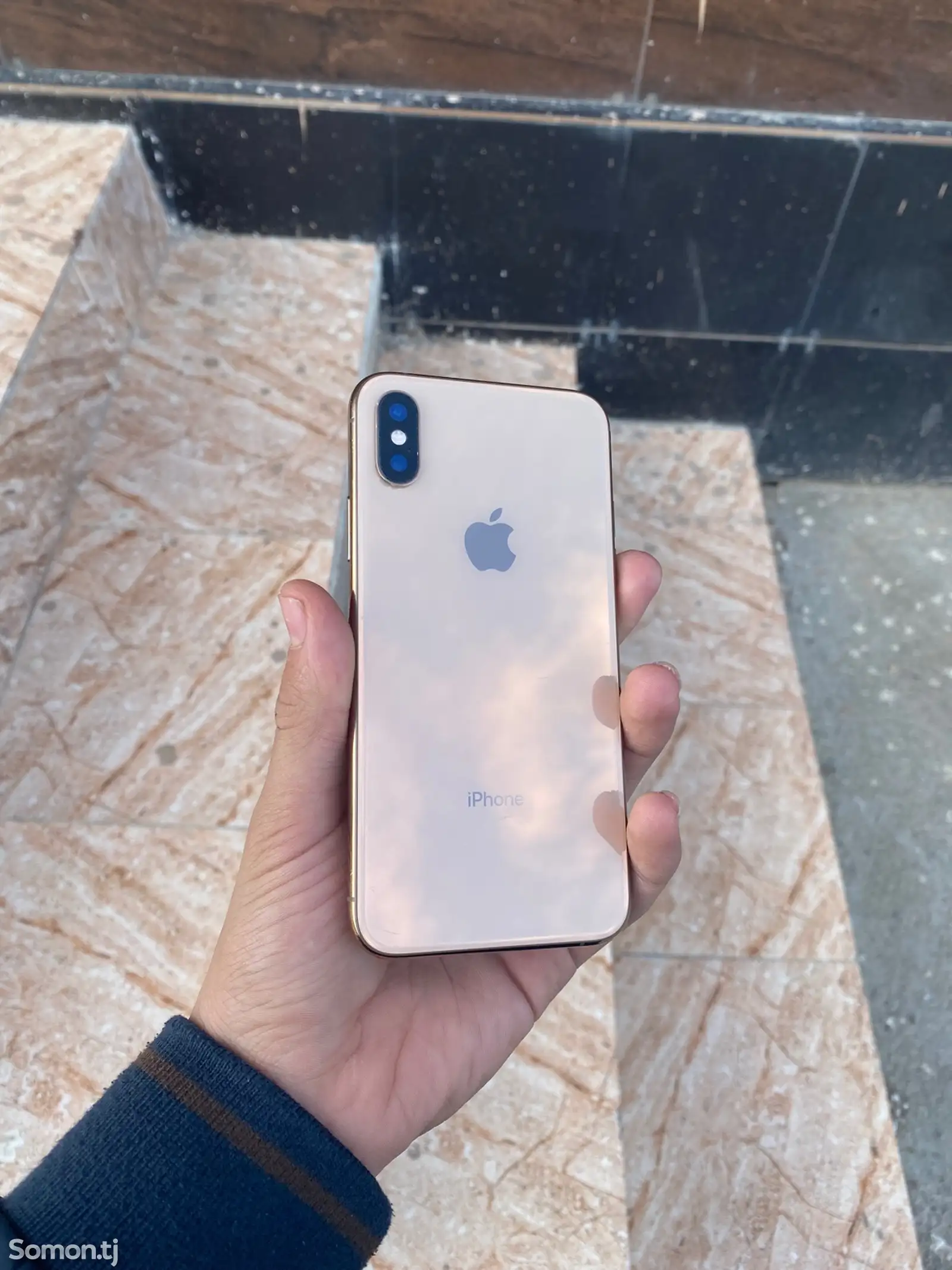 Apple iPhone Xs, 64 gb, Gold-1