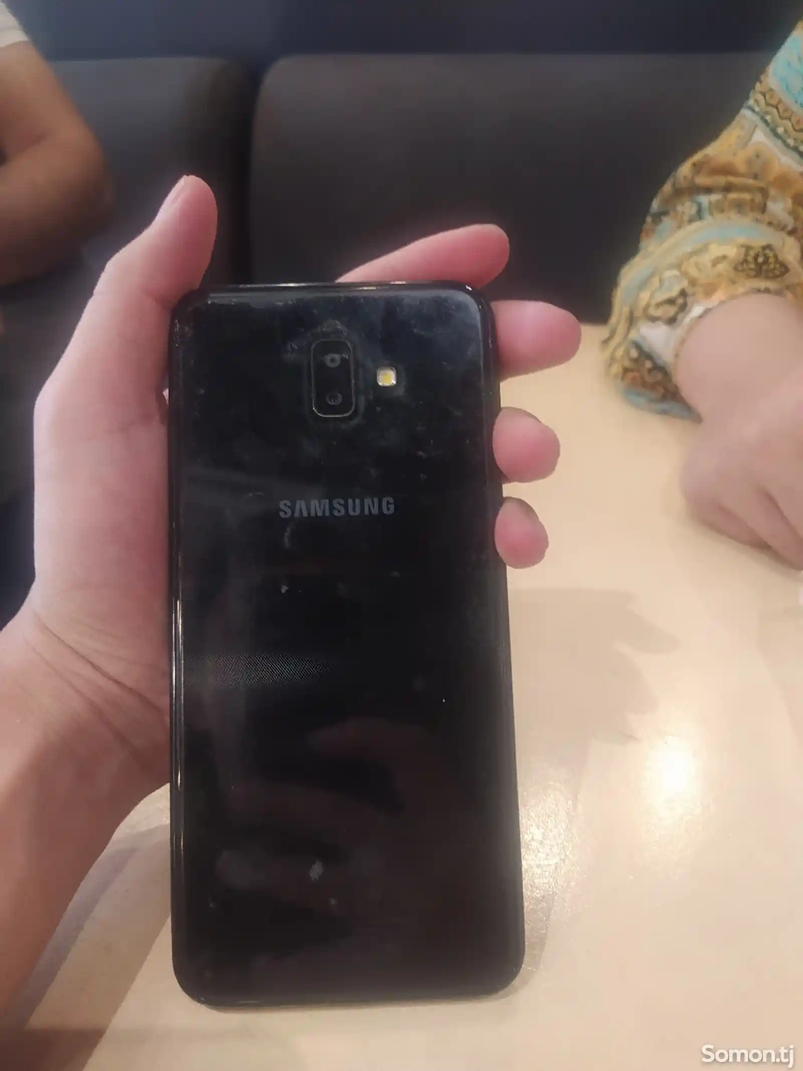 Samsung Galaxy J6-3