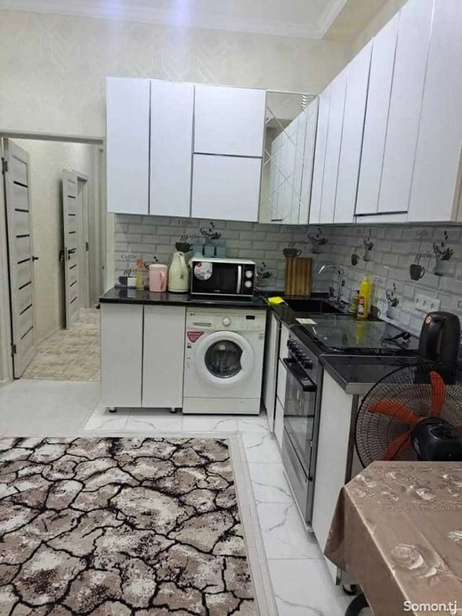 2-комн. квартира, 4 этаж, 50м², Голубой экран-1