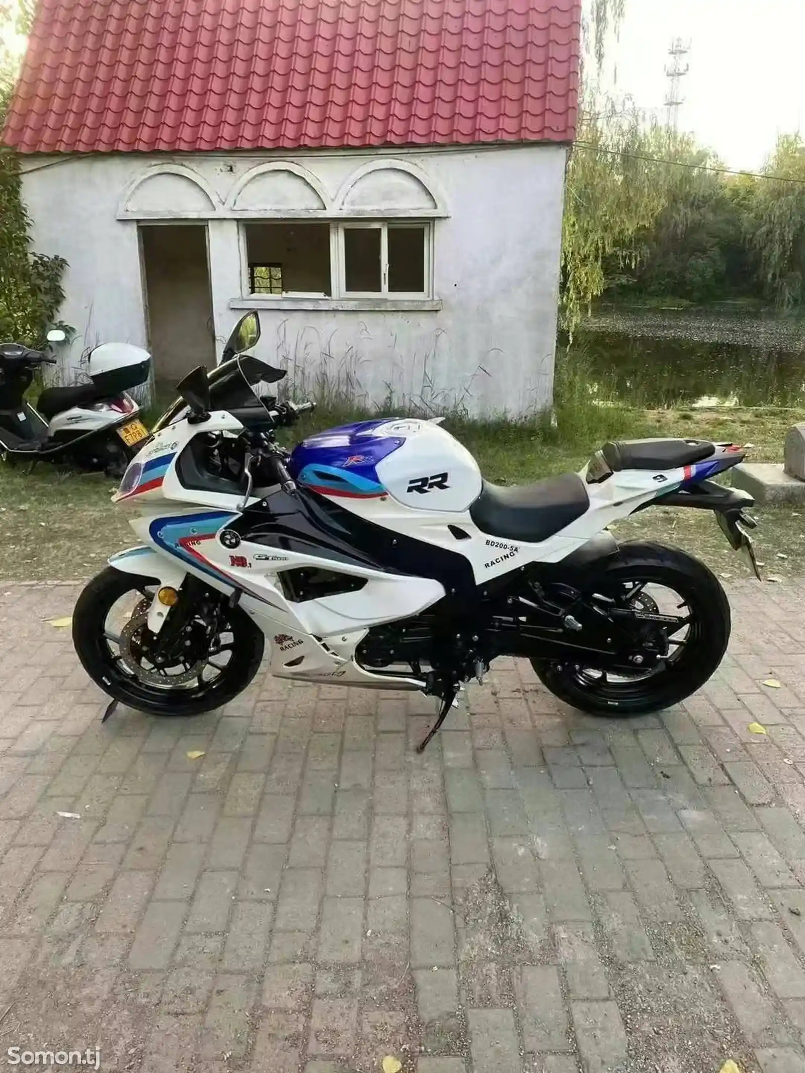 Мотоцикл BMW 250RR на заказ-2