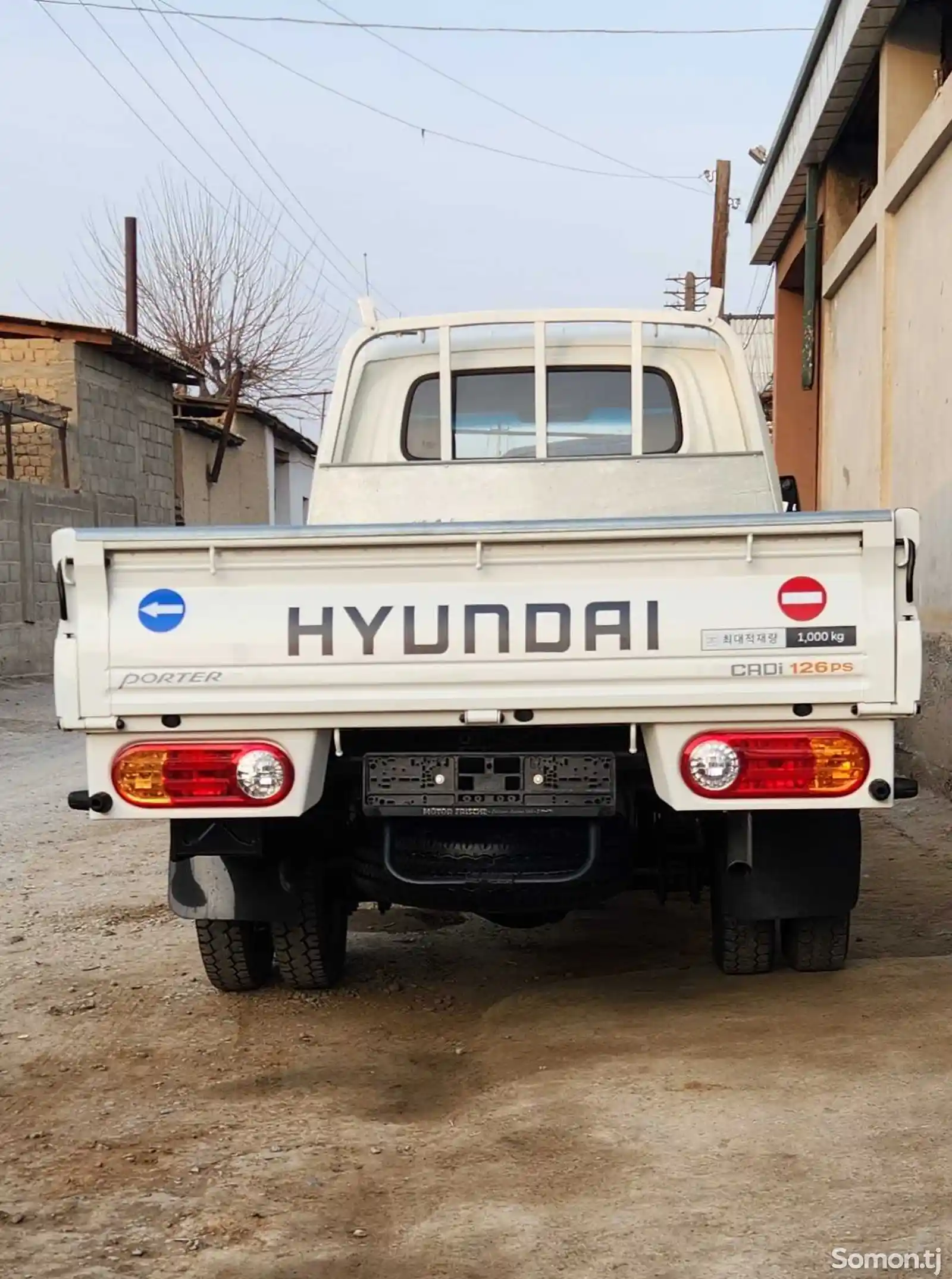 Бортовой автомобиль Hyundai Porter 126-10