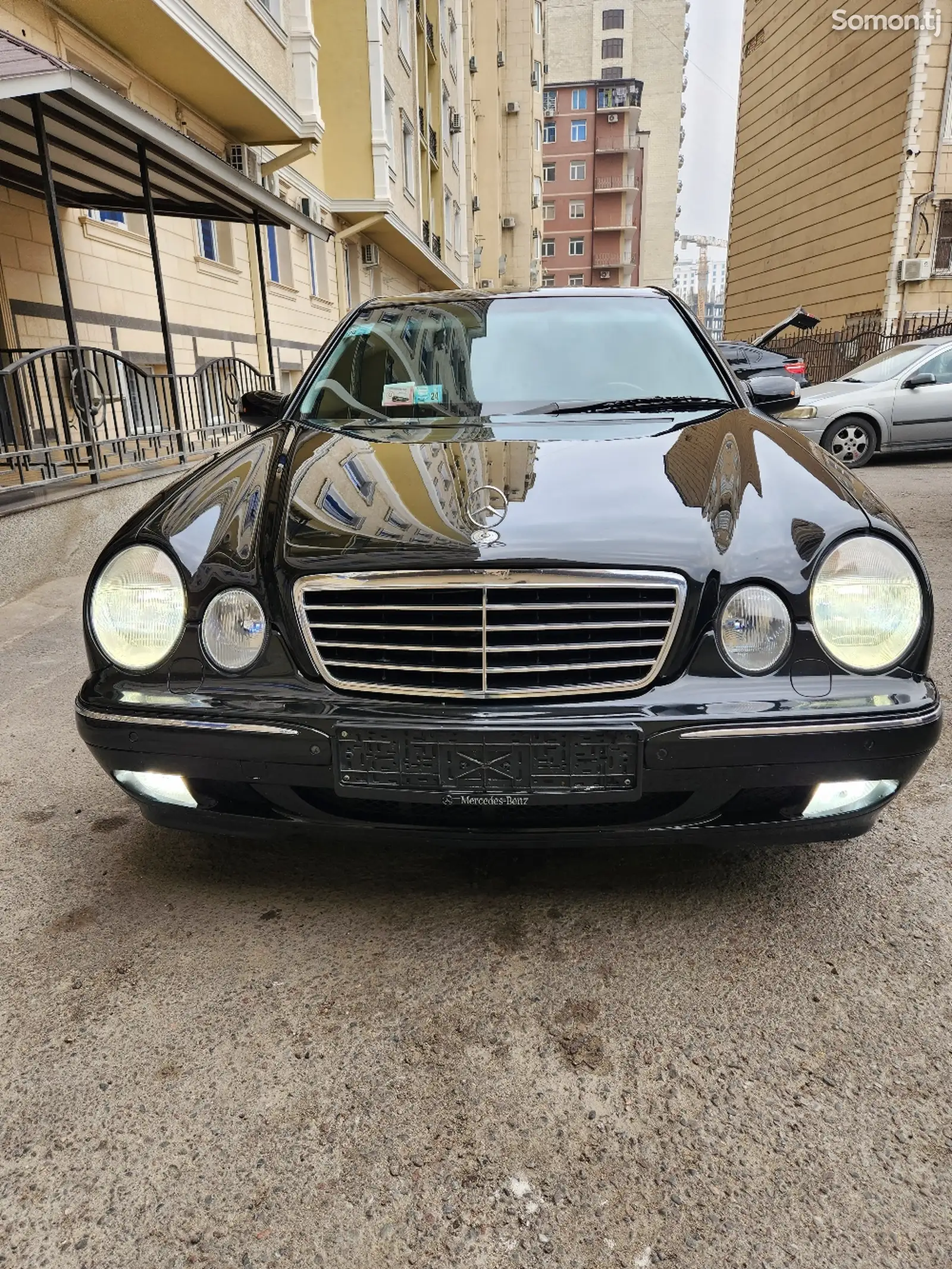 Mercedes-Benz E class, 2000-1