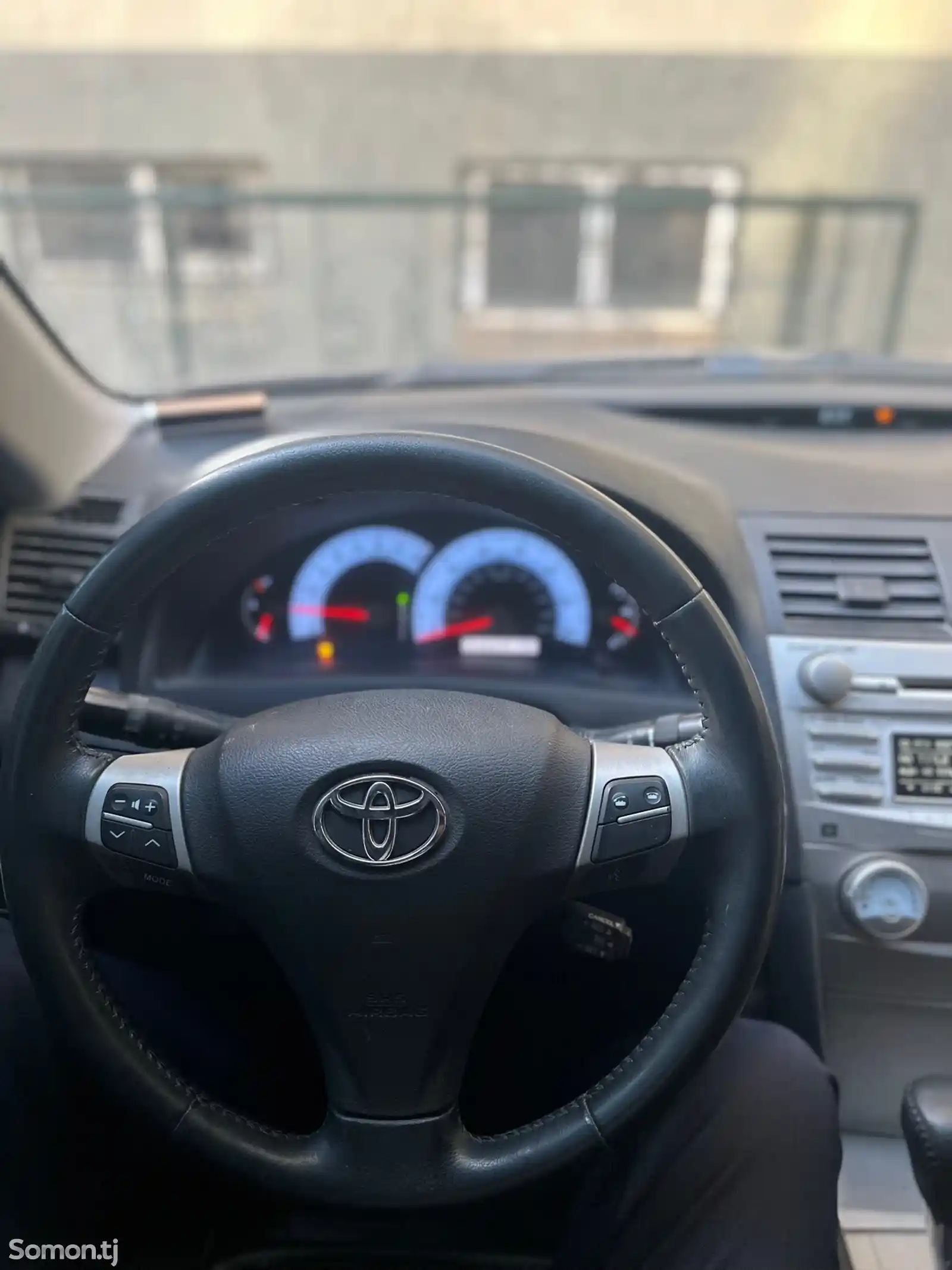 Toyota Camry, 2010-1