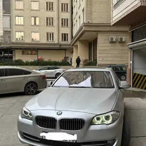 BMW 5 series, 2011