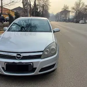 Opel Astra H, 2004