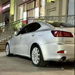 Lexus IS series, 2008