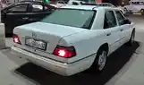 Mercedes-Benz W124, 1995-11