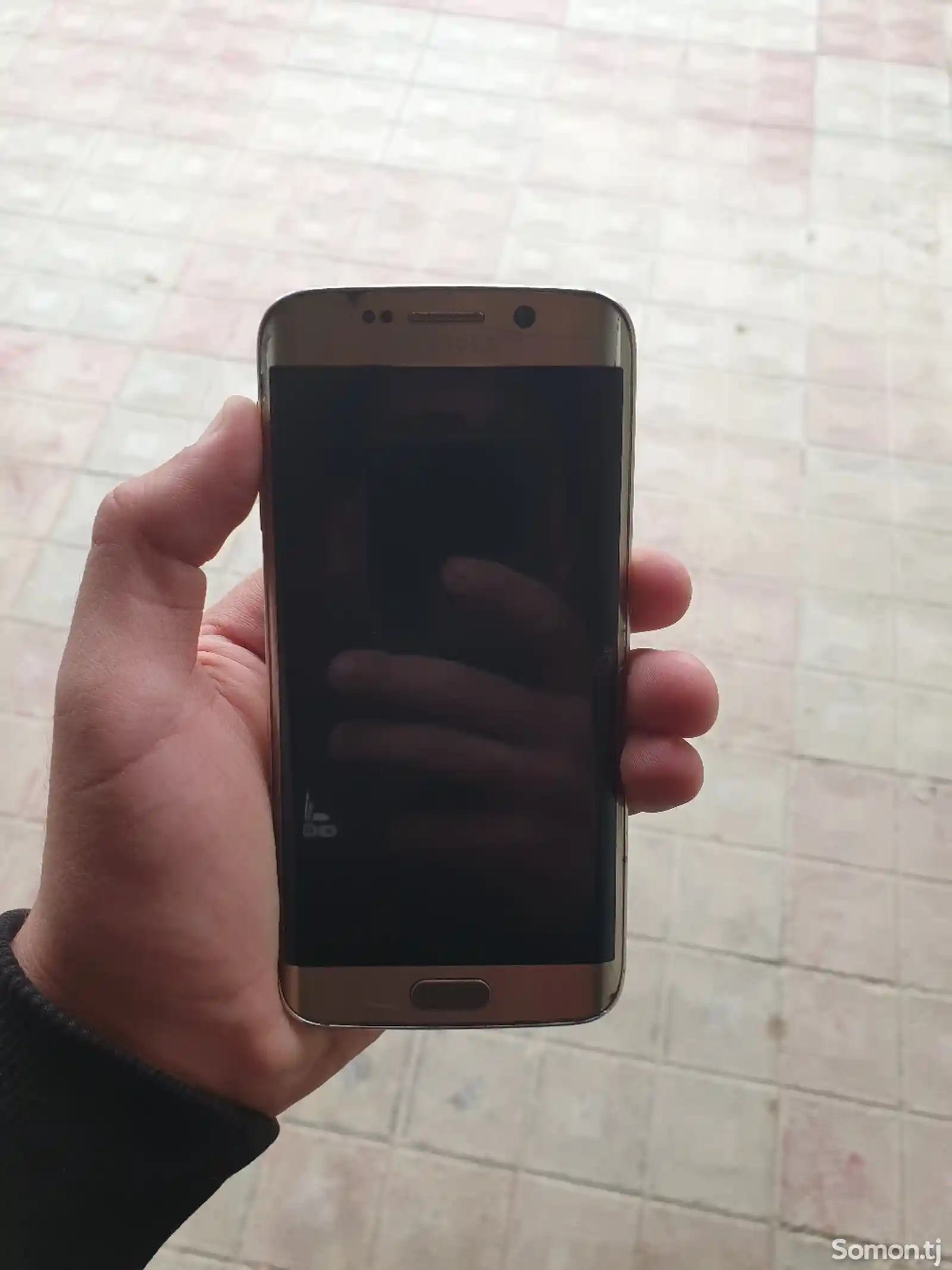 Samsung Galaxy S6 Edge-3