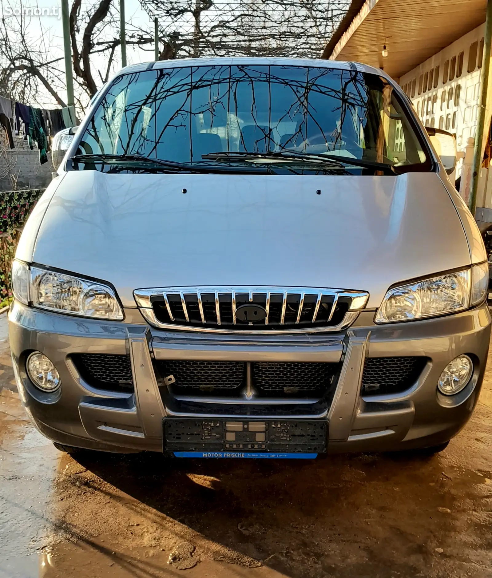 Микроавтобус Hyundai Starex, 2002-1