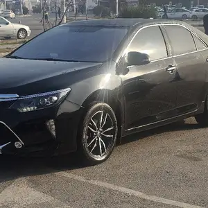 Toyota Camry, 2016