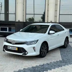 Toyota Camry, 2017