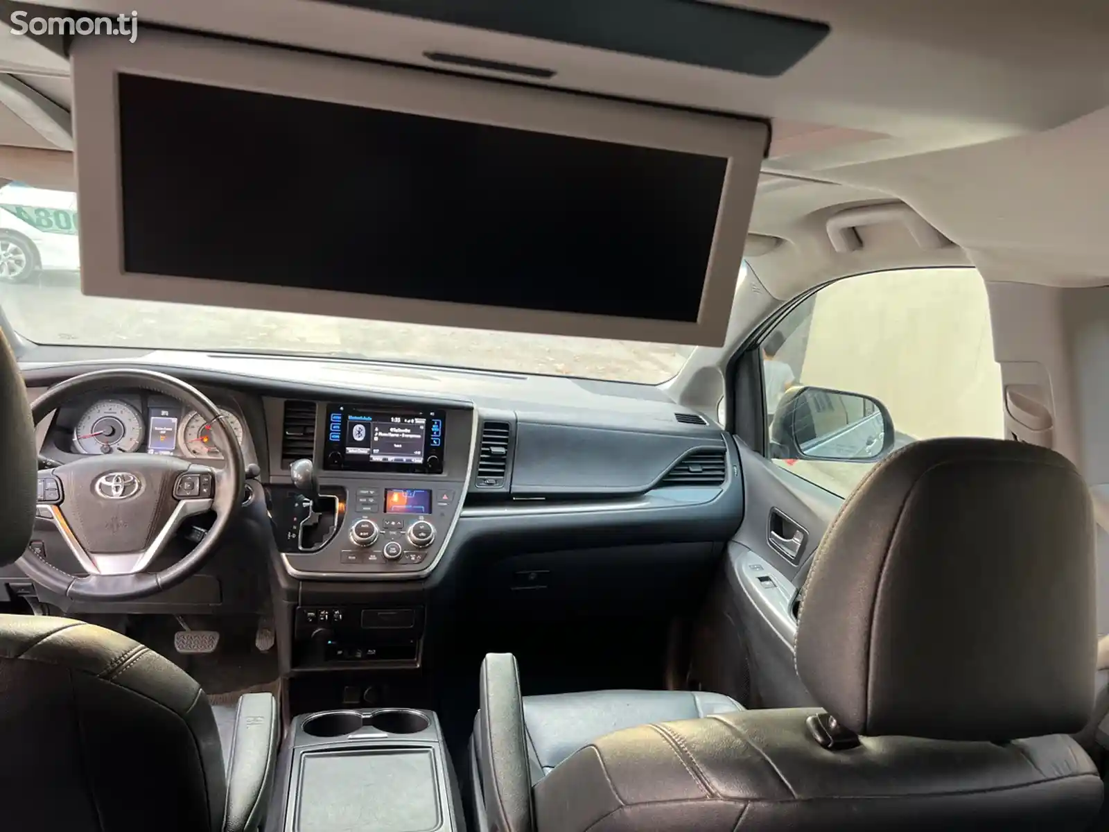 Toyota Sienna, 2016-9