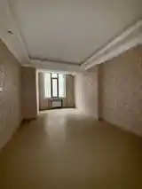 2-комн. квартира, 12 этаж, 93 м², ул.Айни, скорая больница, жк Bakht-Z-4