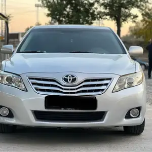 Toyota Camry, 2011